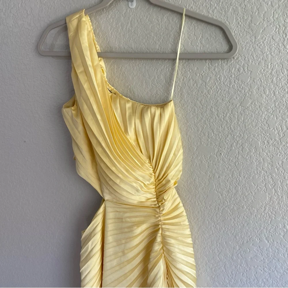 Abercrombie & Fitch Giselle Pleated One Shoulder Cutout Maxi Dress Yellow Petite